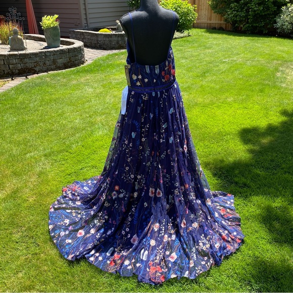 Mac Duggal Embroidered Floral Gown - Picture 9 of 14